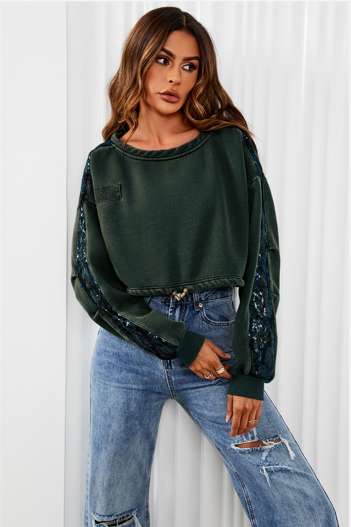 Chill Oversized Crop Sweatshirt